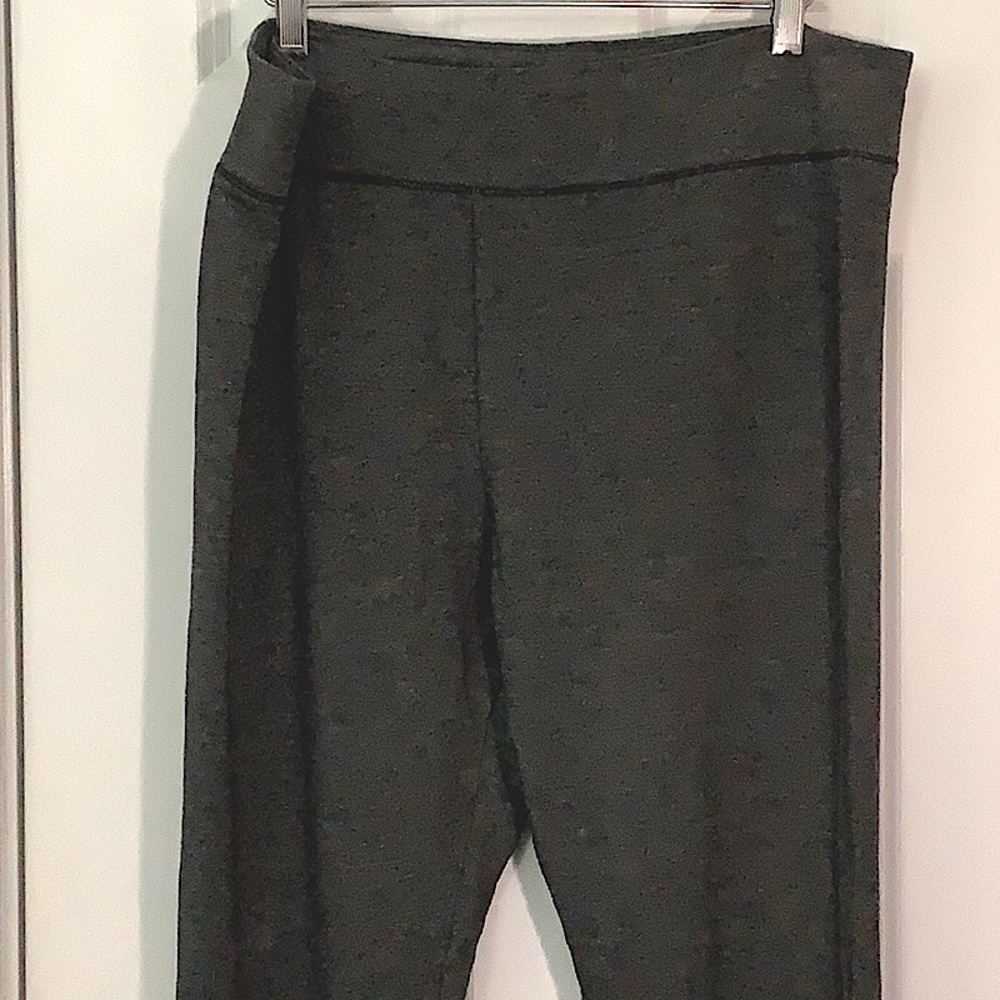 Super soft, cuddle, duds, brand leggings, full length in  charcoal heather gray